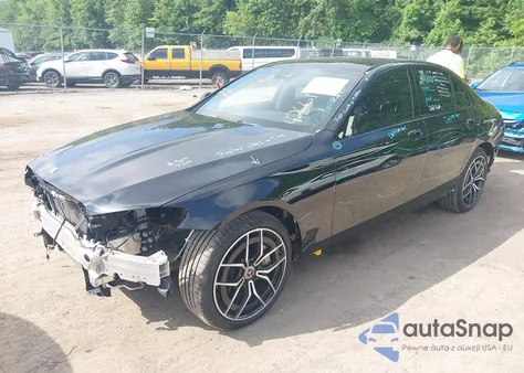 2021 Mercedes-Benz E 350 4Matic z USA, uszkodzony, nr VIN W1KZF8EB7MA908532